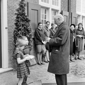 128434 Afbeelding van burgemeester mr. A.P. Korthals Altes (1903-1984. burgemeester van Zeist van 1947 tot 1968) ...